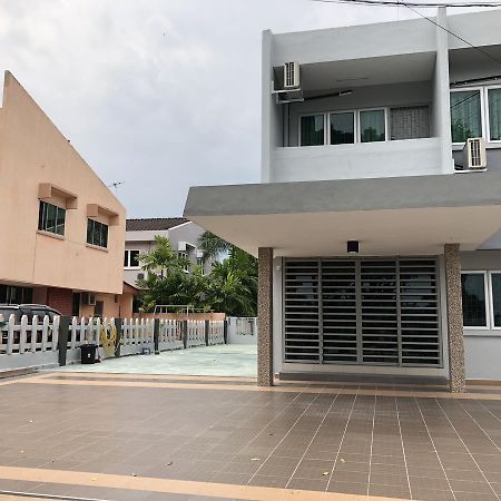 D'House Apartment Ipoh Luaran gambar